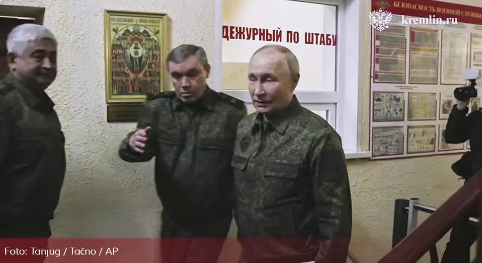 putin uniforma.webp